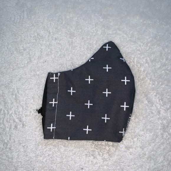 Face mask with filter - Picture 2 of 5